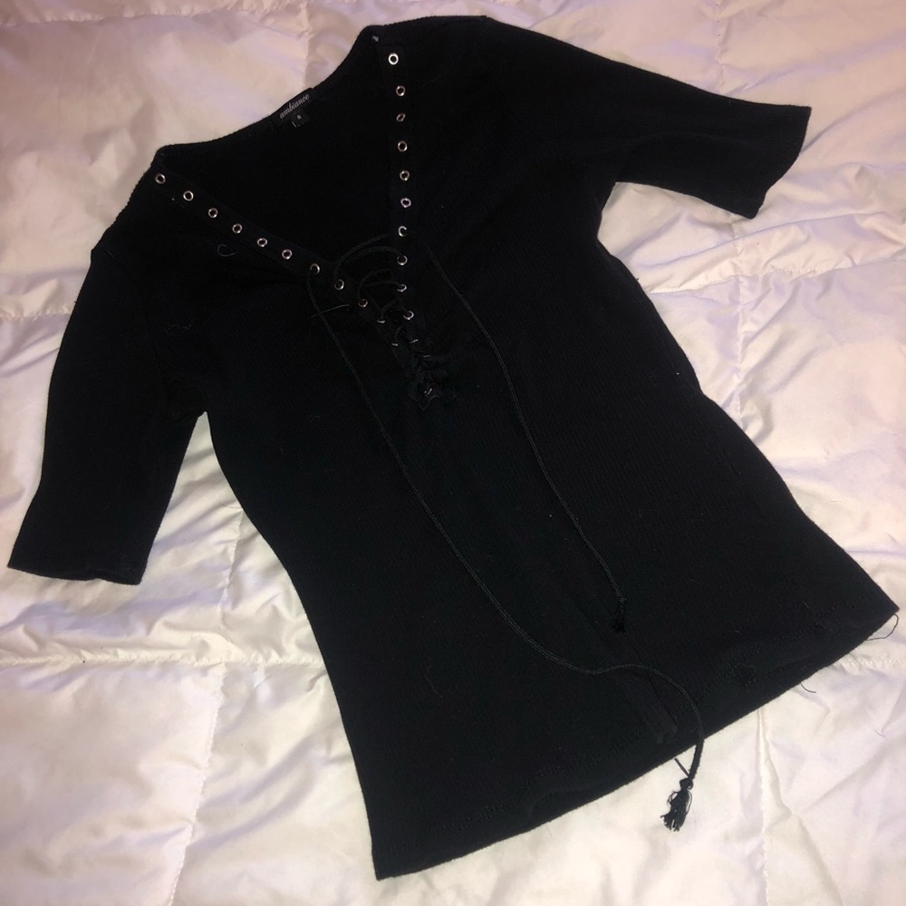 Black v-neck shirt with ties